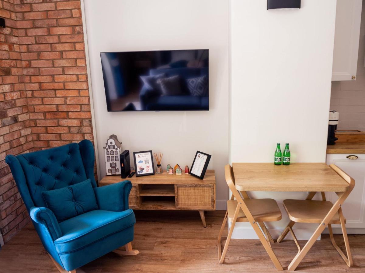 Brick Castle - Apartament Ulrich Вроцлав Екстериор снимка
